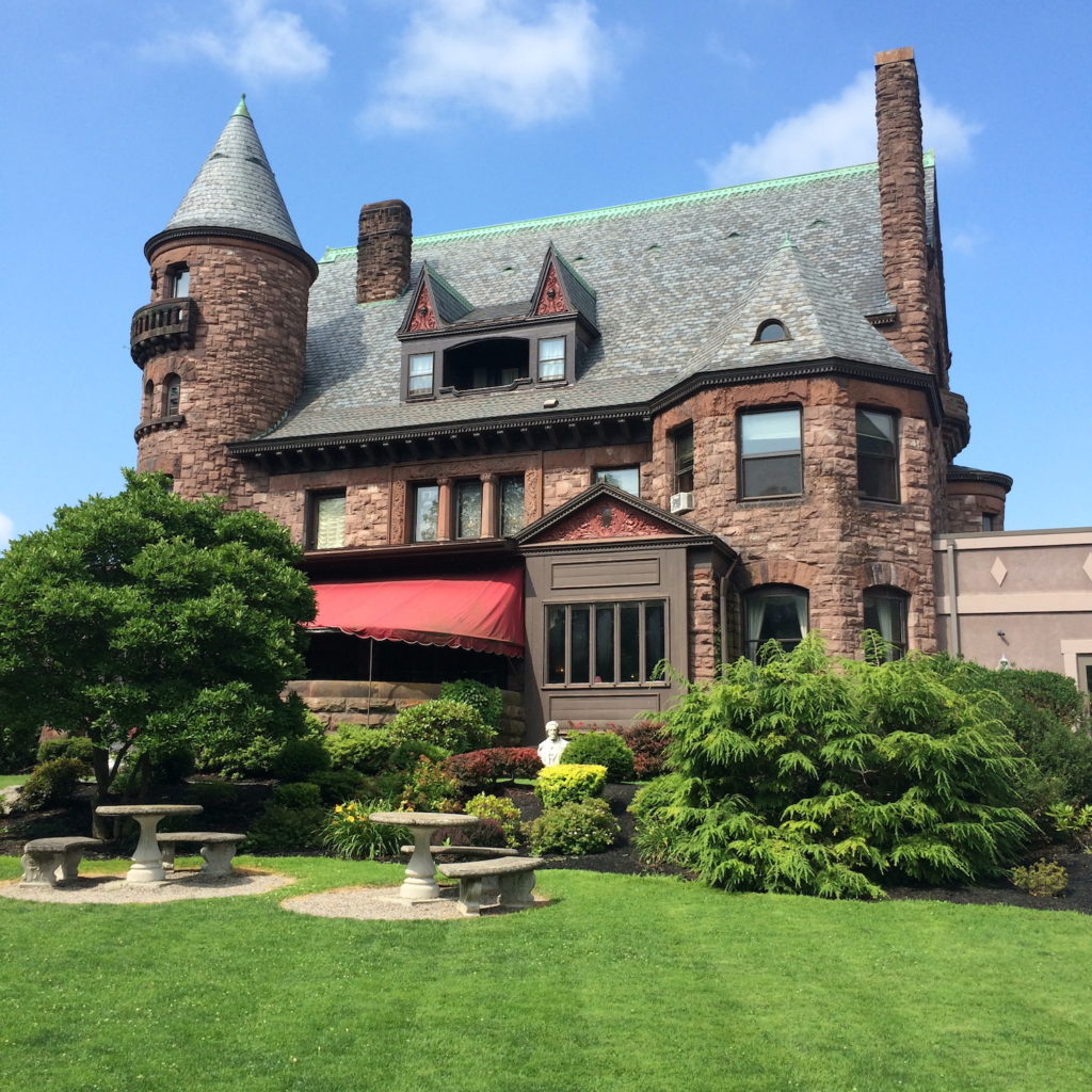 Brick exterior of Belhurst Castle in Geneva, NY.