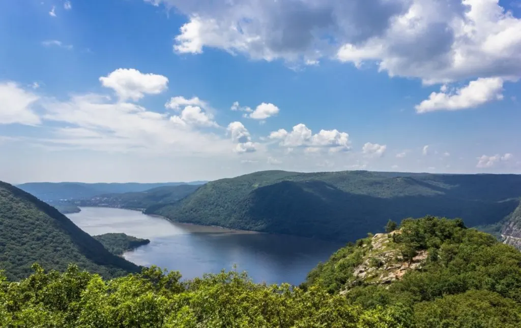 View from Breakneck Ridge of the Hudson River and Hudson Valley.