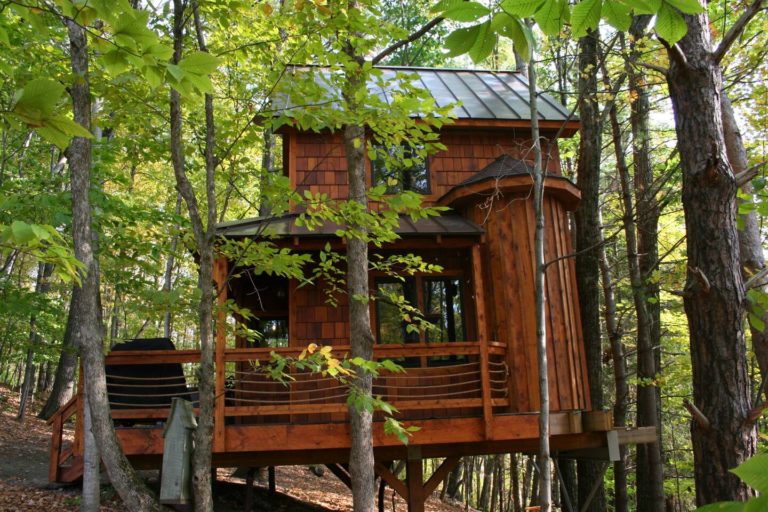 18 Best Treehouses in New York Amazing Treehouse Rentals in NY