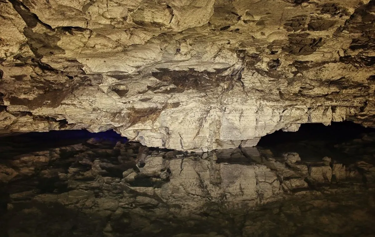 subterranean cave in new york