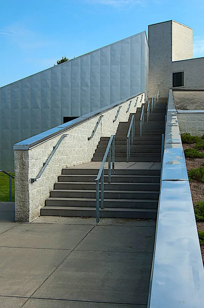 Modern exterior of the Tang Teaching Museum and art gallery at Skidmore in Saratoga Springs NY.