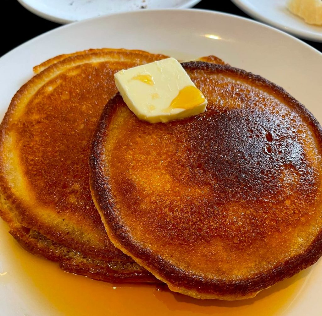Pancakes from Cez Ma Tante, one fo the best brunch places in Brooklyn