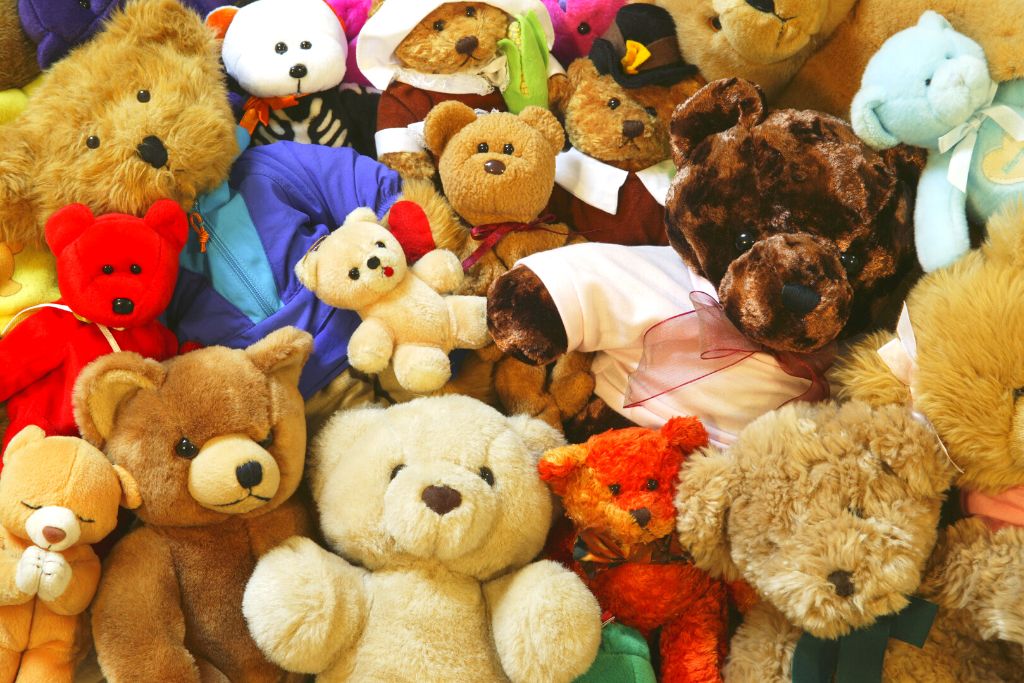 Group of teddy bears together. 