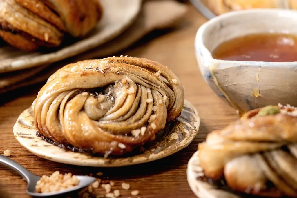 cardamom buns from La Cabra Coffee, one of the best coffee shops in NYC. 