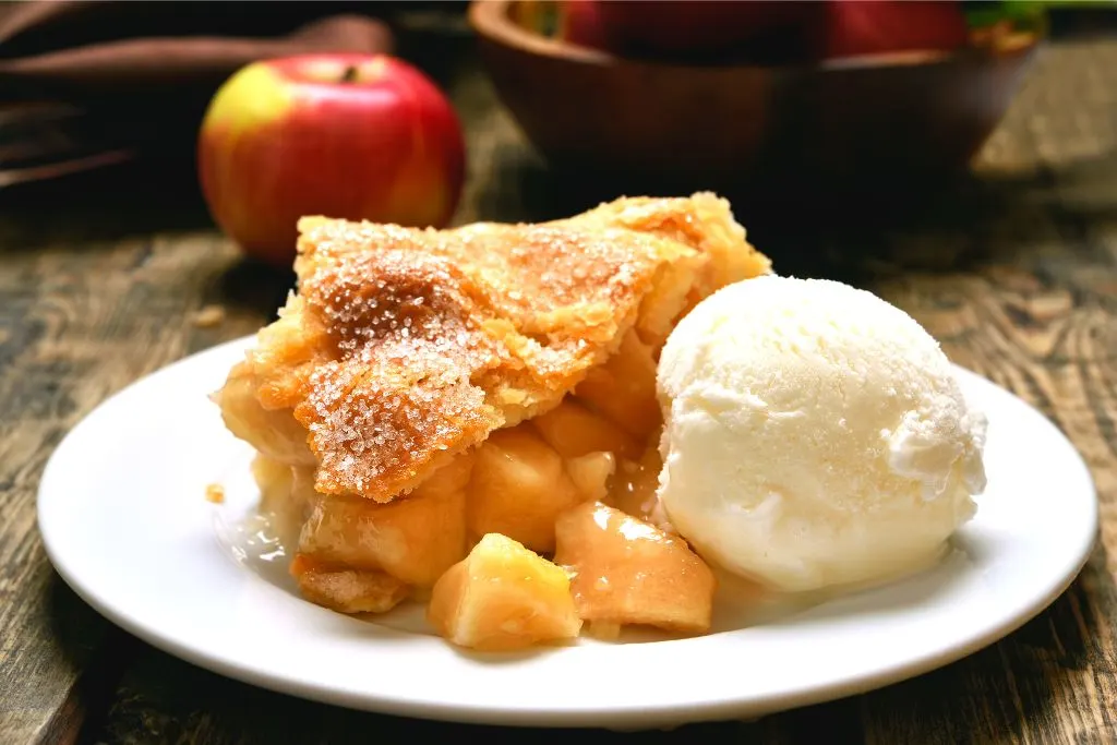 A slice of homemade apple pie from the best bakery Long Island has to offer. 