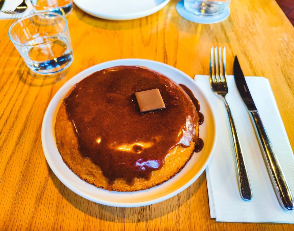 15 Best Pancakes in NYC + Amazing Local Tips